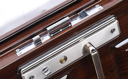 仁和24小时上门开锁公司